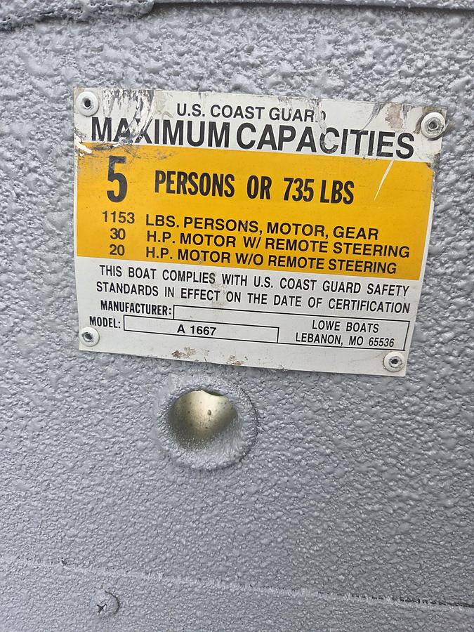 Used 2011 Lowe V1667