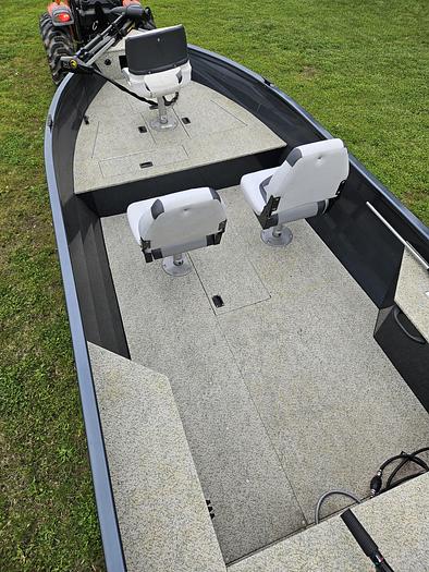 Used 2012 Crestliiner Kodiak 16