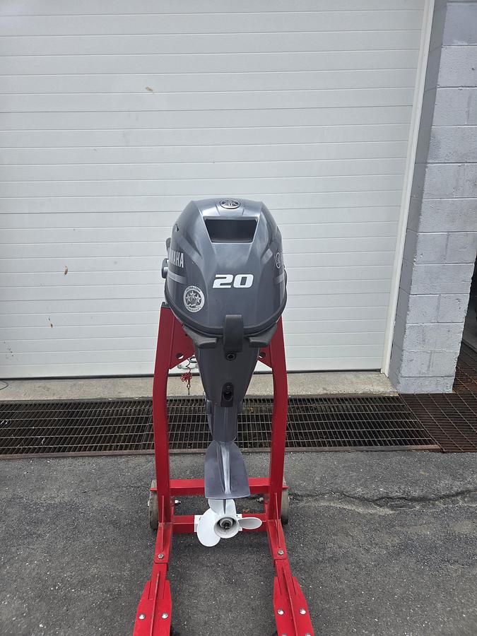 Used Yamaha F20SMHA
