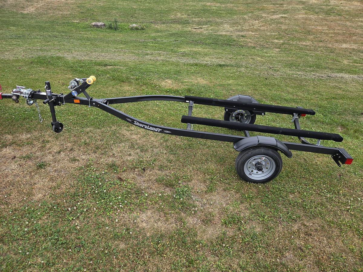 2025 Shore Land'r PWC12L