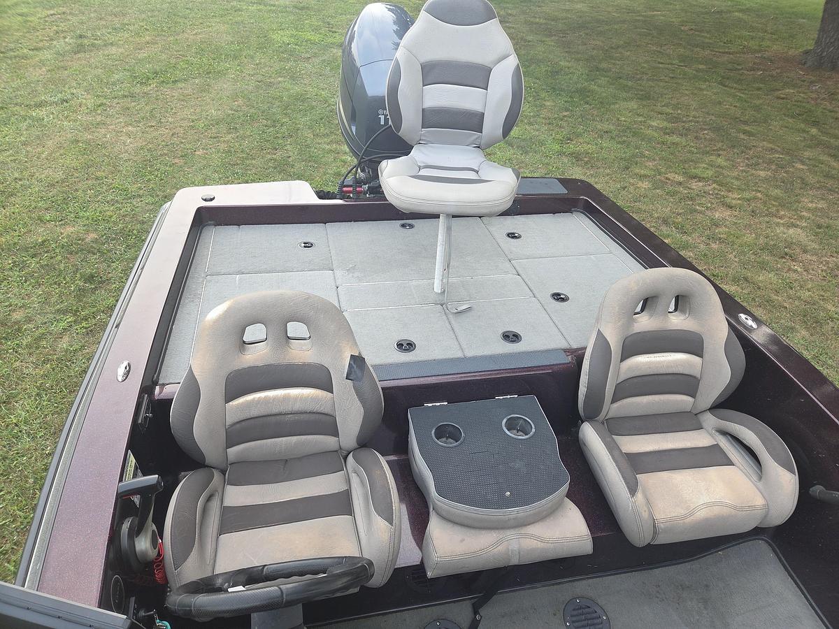 Used 2008 Phoenix 286 Pro Vee XT Bee Line