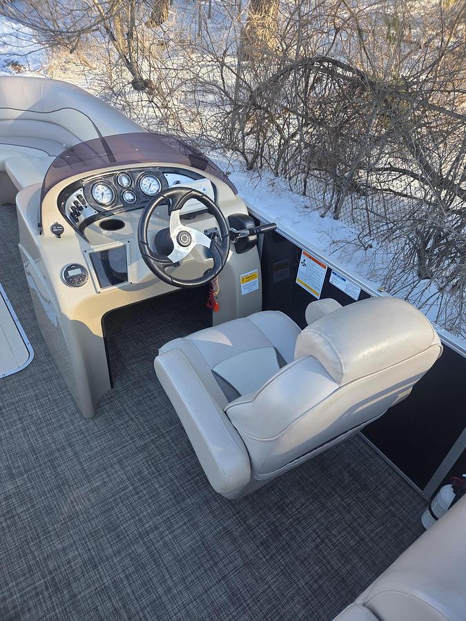 Used 2017 G3 Suncatcher V322SS Pontoon