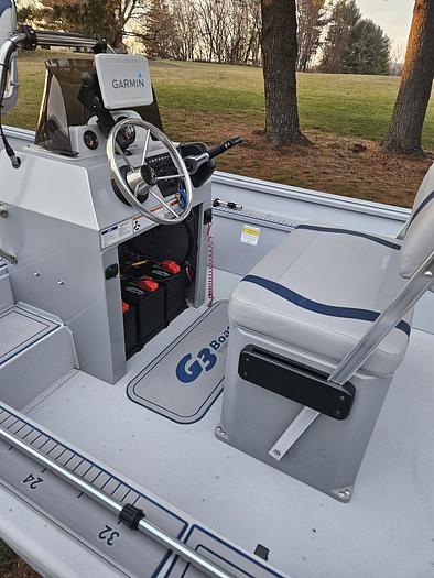 Used 2022 G3 18CCJ DLX