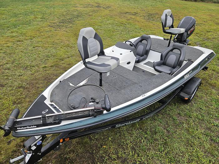 Used 1999 Stratos 283 Vindicator