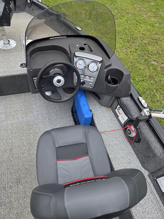 Used 2023 Bass Tracker Pro Guide V16SC
