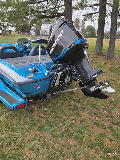 Used 2006 Bass Cat Pantera