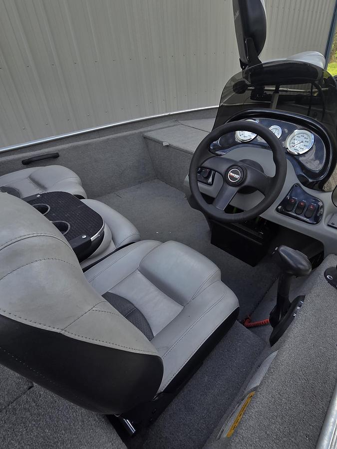 Used 2008 Bass Tracker Pro Team 170TX