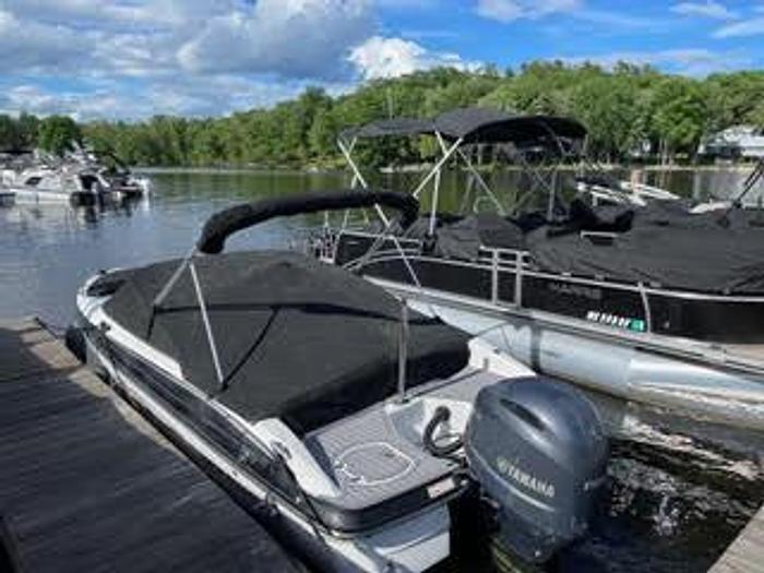 Used Brokerage 2017 Monterey 197 BR Blackfin