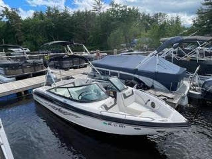 Used Brokerage 2017 Monterey 197 BR Blackfin