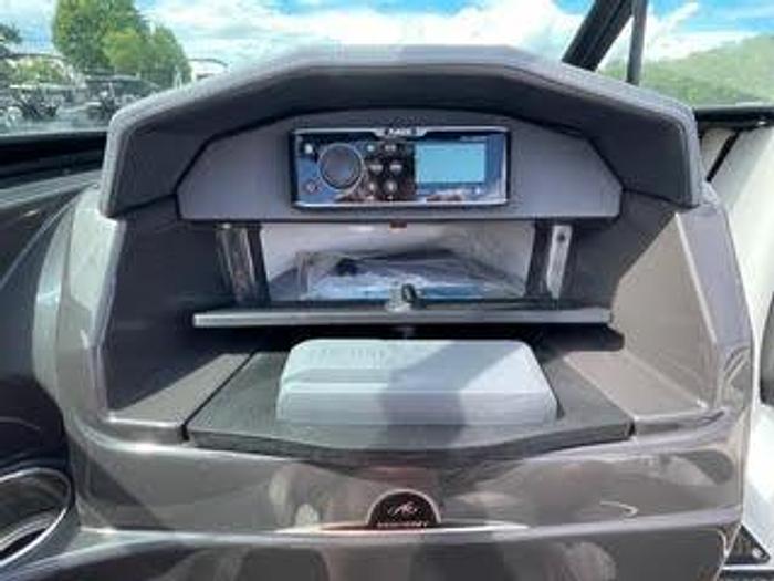 Used Brokerage 2017 Monterey 197 BR Blackfin