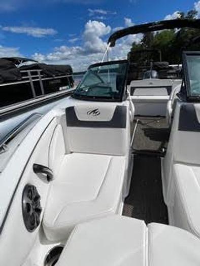 Used Brokerage 2017 Monterey 197 BR Blackfin