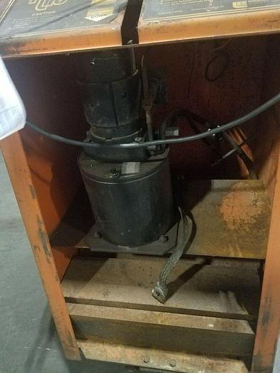 Used Presto 1000 Lb Capacity Hydraulic Lift Truck Model C-74