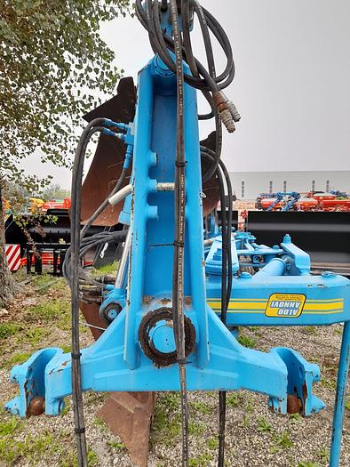 Usato ARATRO BIVOMERE ANNOVI USATO