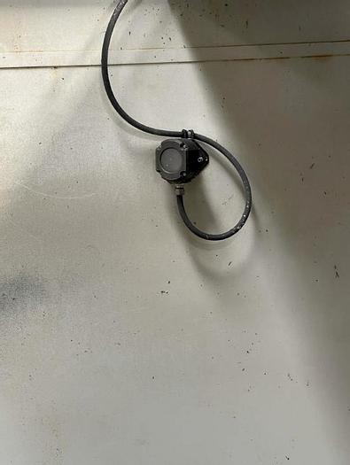 Used 2004 HAAS VF7/50 Vertical Machining Center