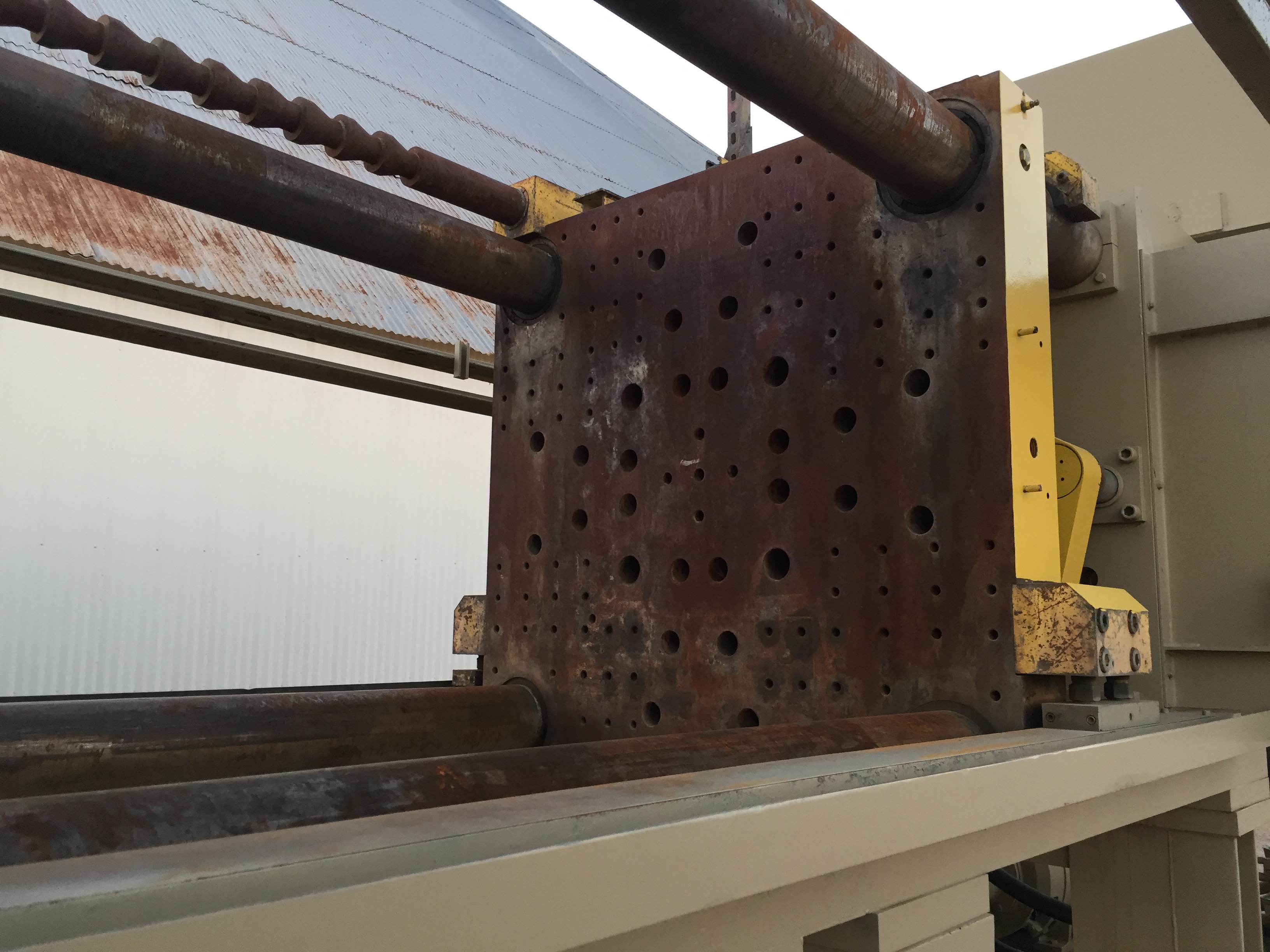 Used 700 Ton Van Dorn Extrusion Press