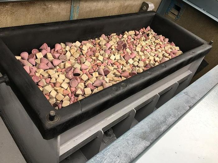 Usato BURATTO / VIBRATORE RETTANGOLARE INSONORIZZATO