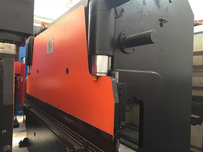 Usato PIEGATRICE IMAL IDRAULICA 3000 X 60t