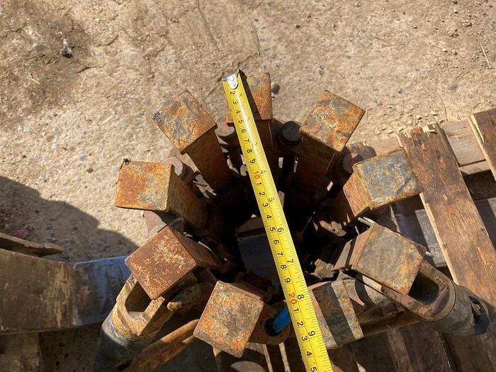 Used 9 Segment Slips