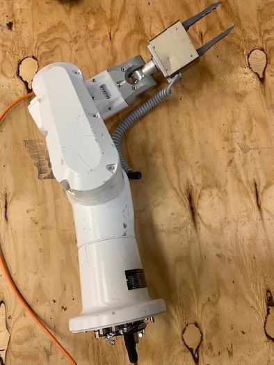 2009 STAUBLI TX40 ROBOT WITH SCHUNK GRIPPER AND CS8C CONTROLLER