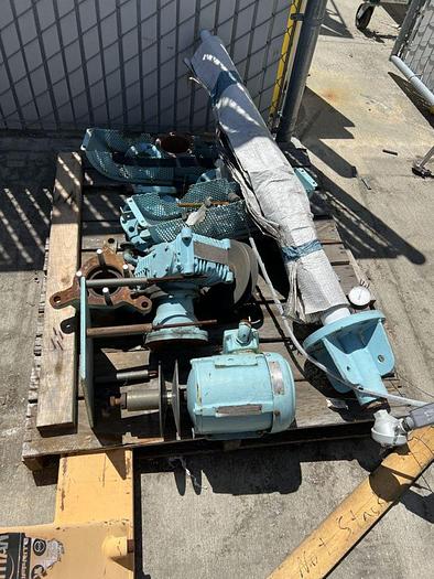 Used Reactor, 100 Gallon, Glass Lined, De Dietrich, 150 PSI, Jacketed, Agitated #S744731