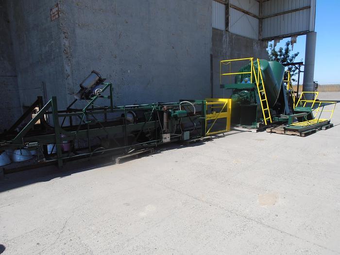 Used Mixer, V-Type, 40 CF, C/st, PK, 10 HP, Bar, Feed System, #S734565