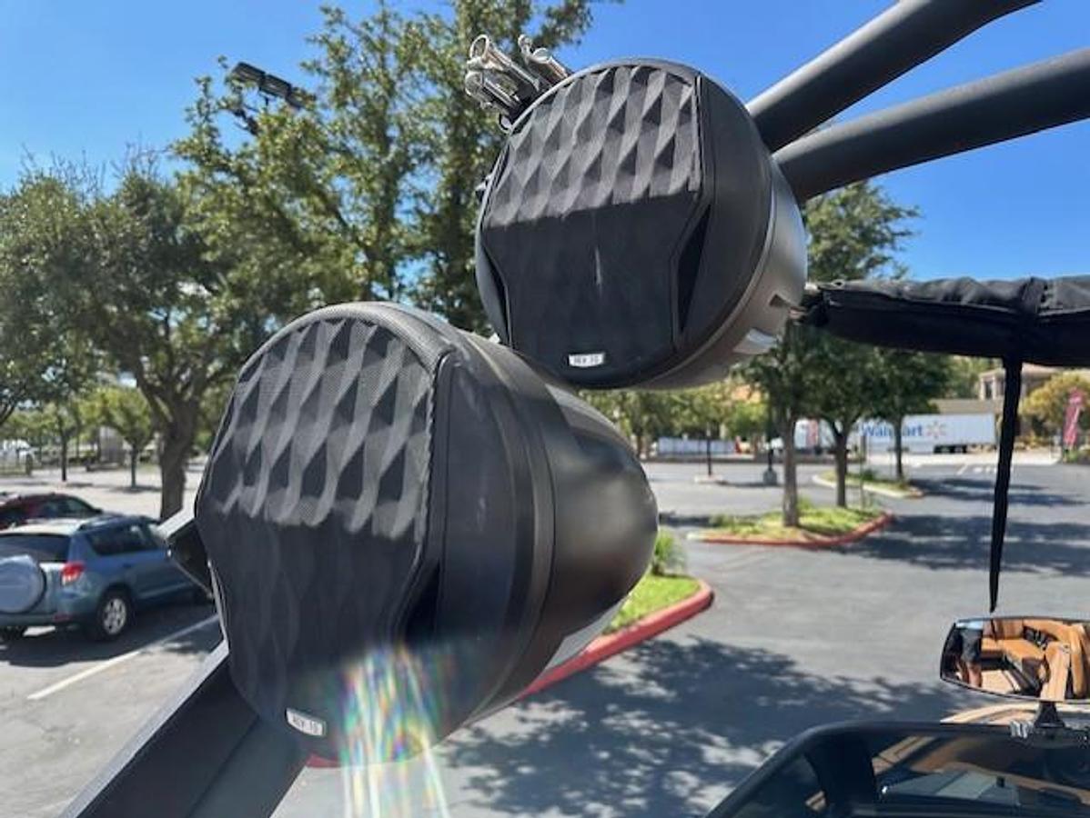 Used 2022 Malibu Boats Wakesetter 24 MXZ