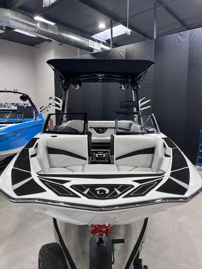 2025 Centurion Nv233