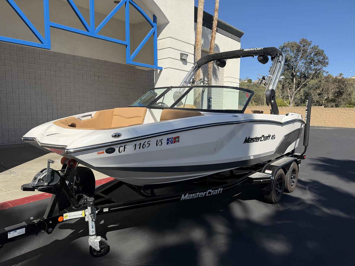 Used 2021 MasterCraft NXT20