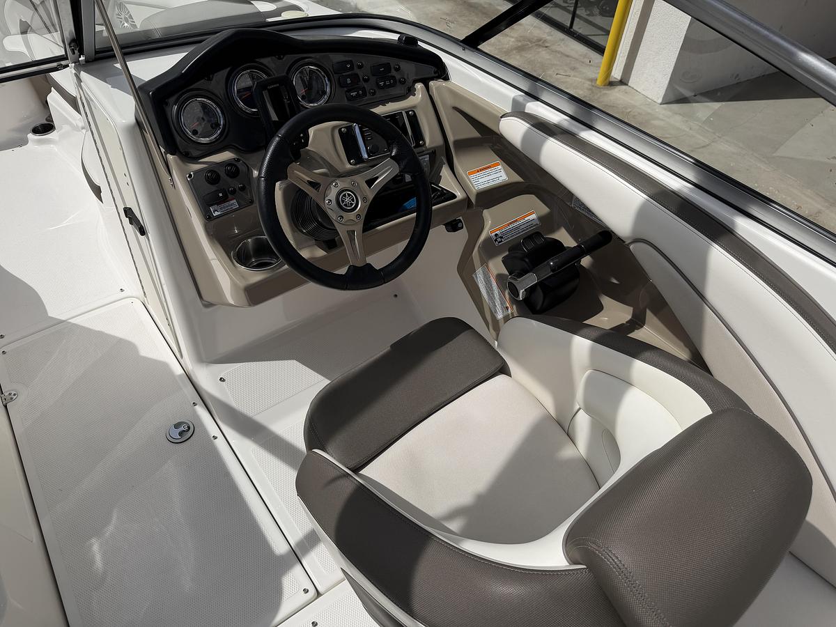 Used 2013 Yamaha 242 Limited S