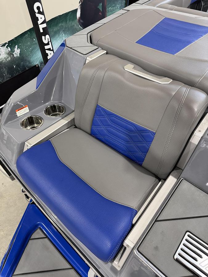 Used 2022 Malibu 25 LSV