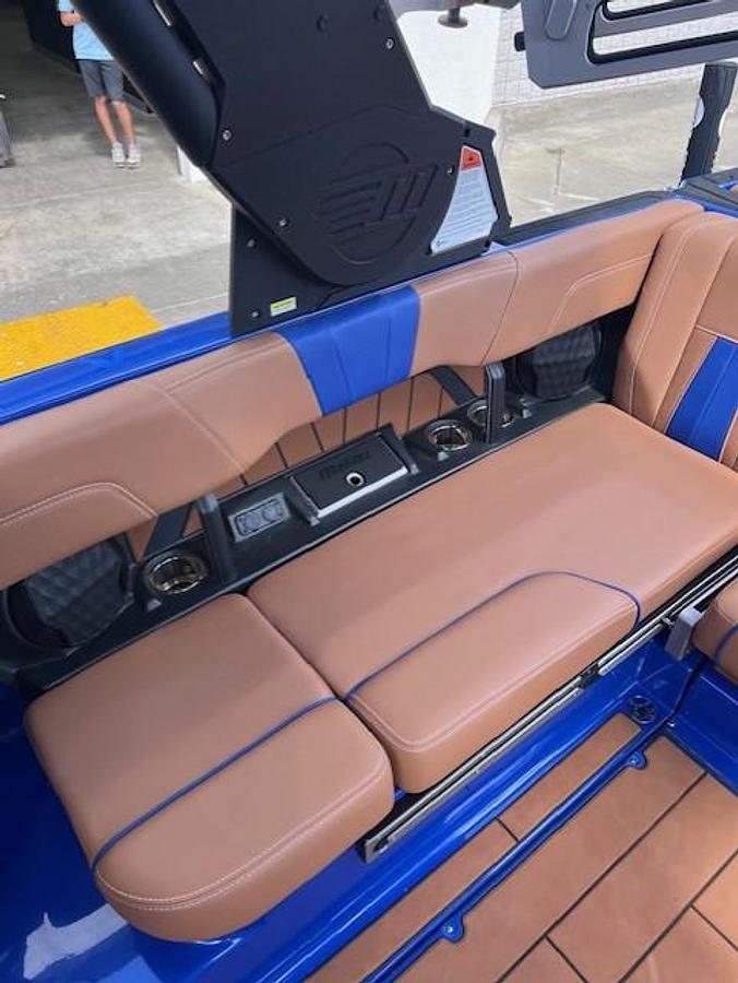 Used 2023 Malibu Boats 23 MXZ