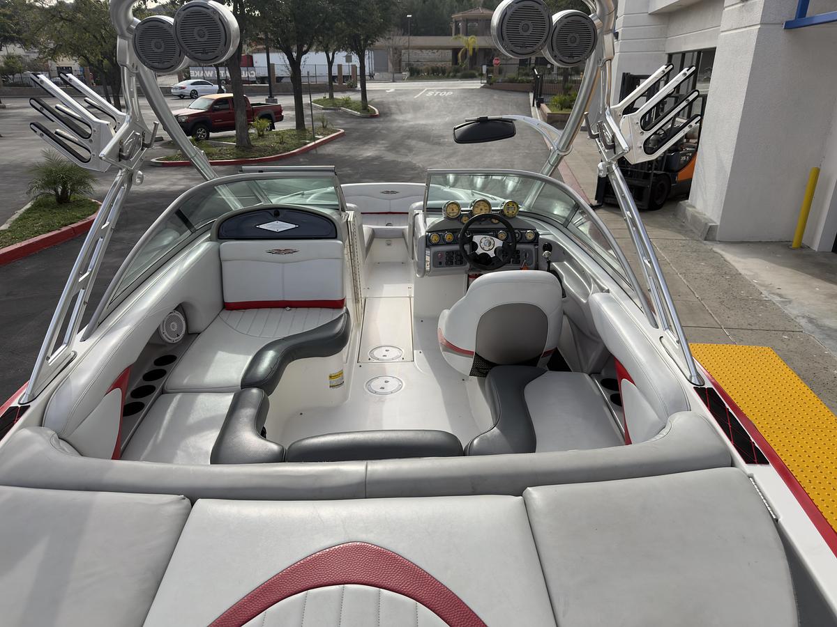 Used 2004 MasterCraft Xstar