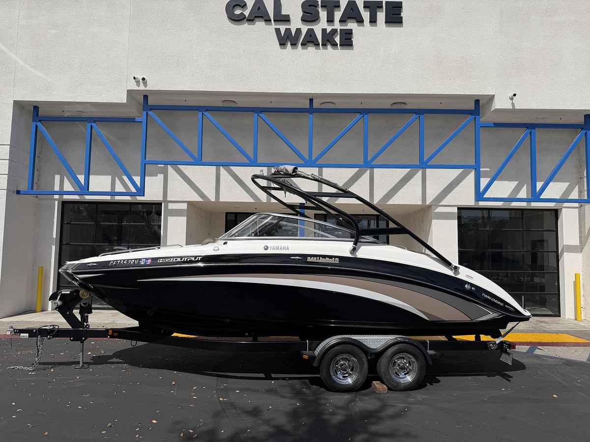 Used 2013 Yamaha 242 Limited S