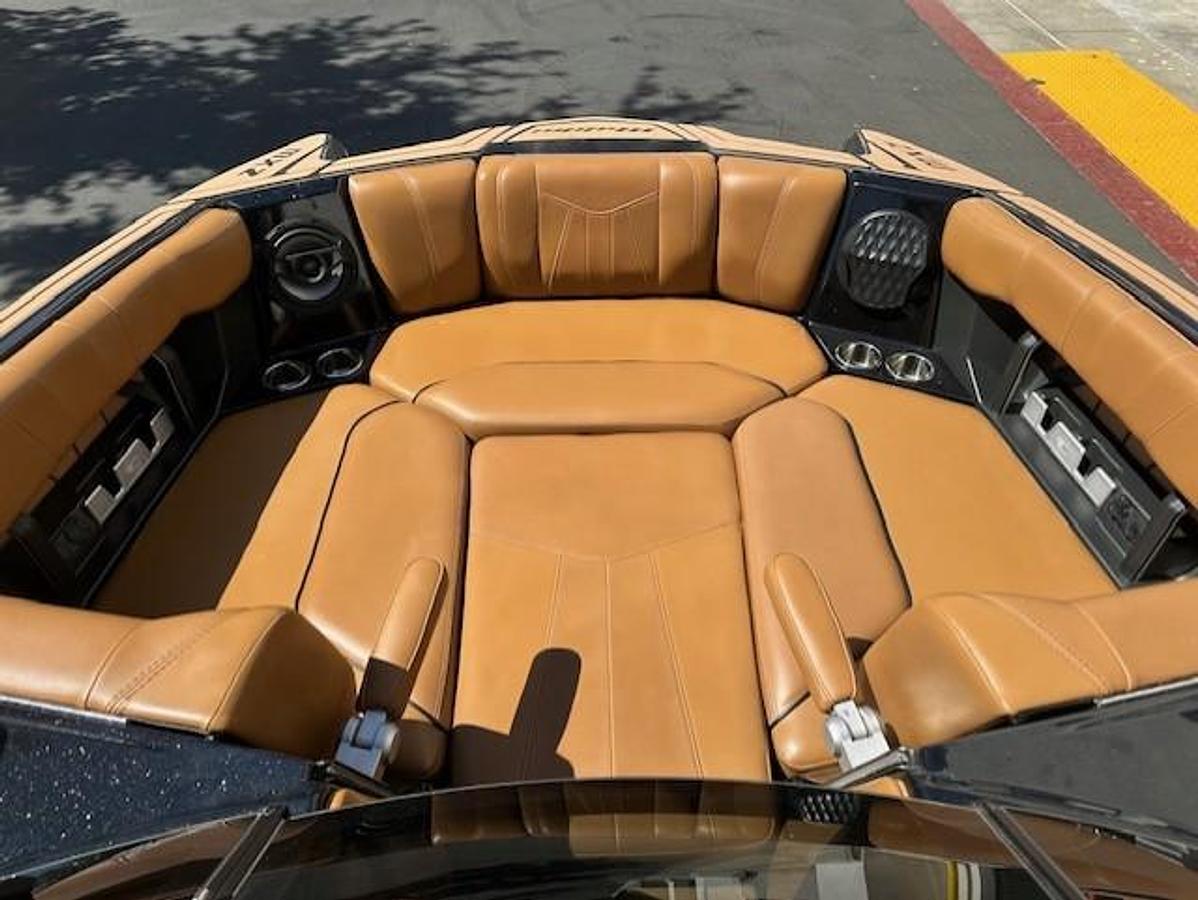 Used 2022 Malibu Boats Wakesetter 24 MXZ
