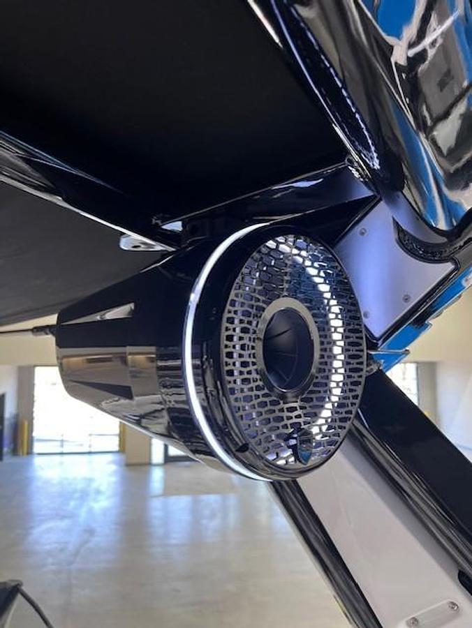 2025 Centurion Nv233