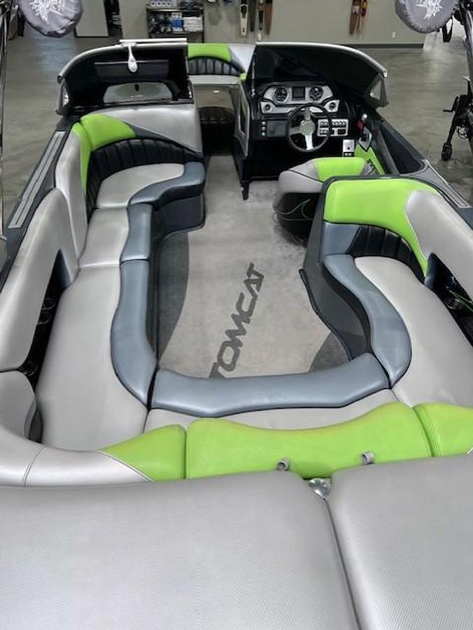 Used 2015 MB Sports F24 Tomcat