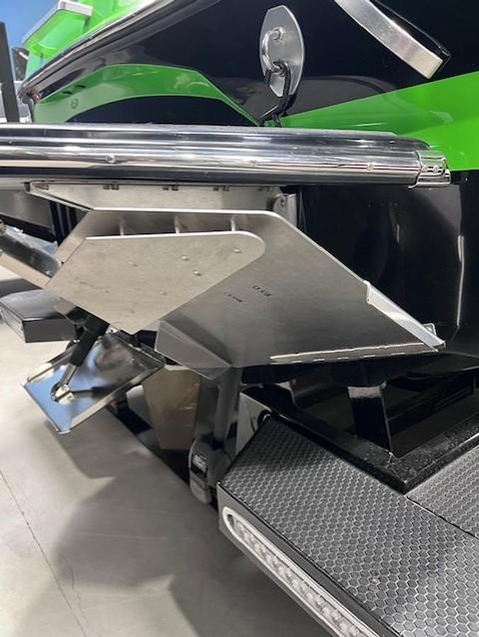 Used 2015 MB Sports F24 Tomcat