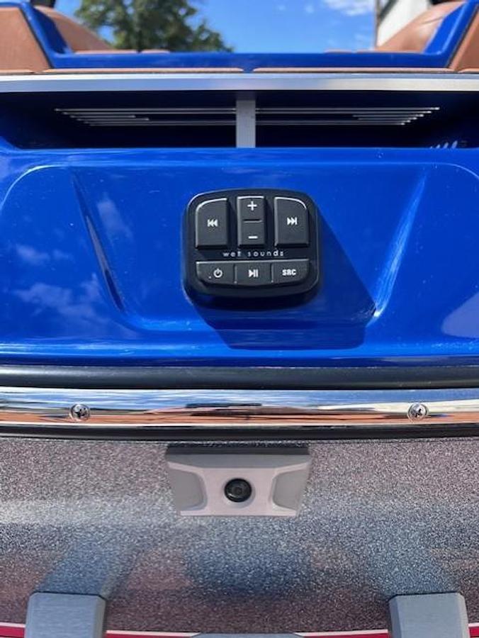 Used 2023 Malibu Boats 23 MXZ