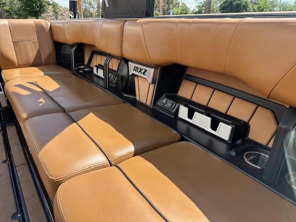 Used 2022 Malibu Boats Wakesetter 24 MXZ