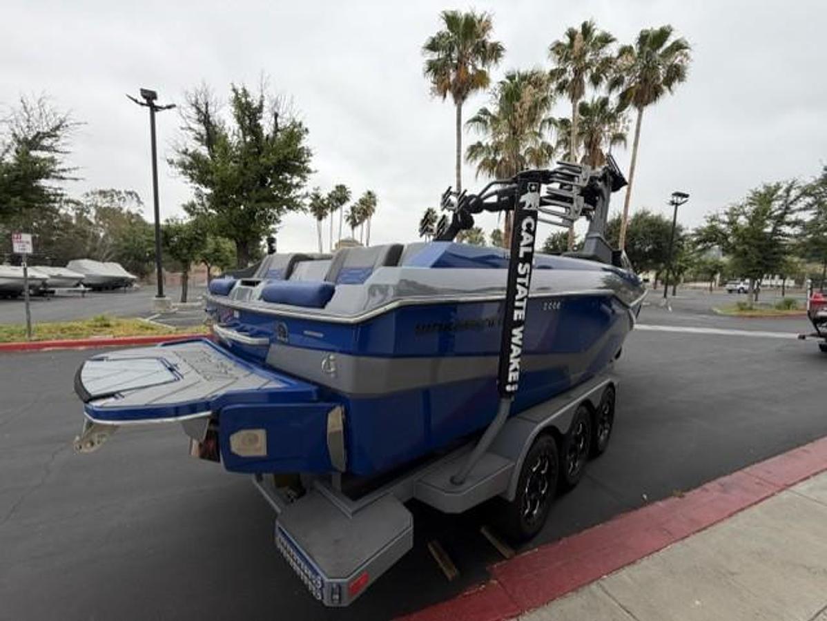Used 2022 Malibu 25 LSV