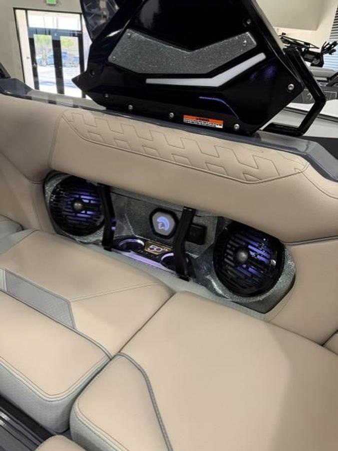 2026 Centurion Ri230