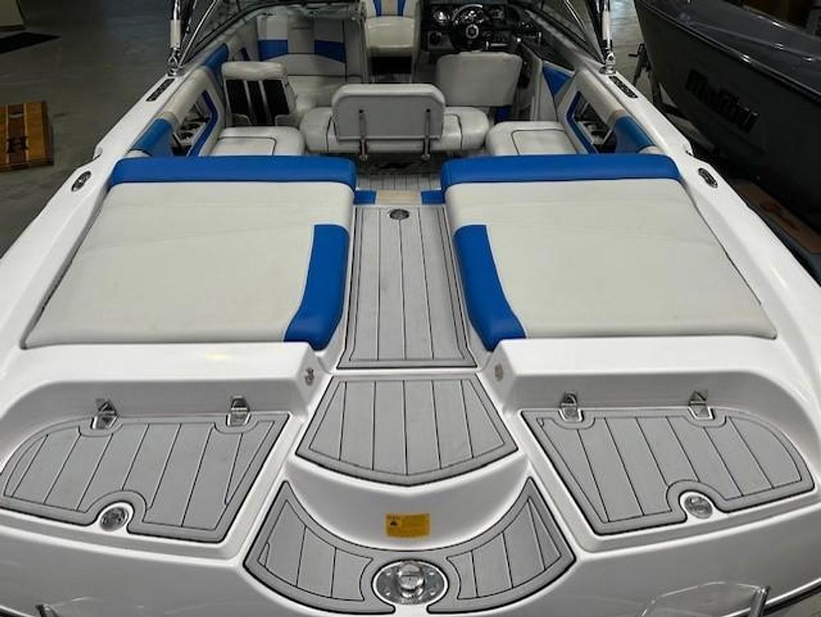 Used 2008 Nautique Super Air 230