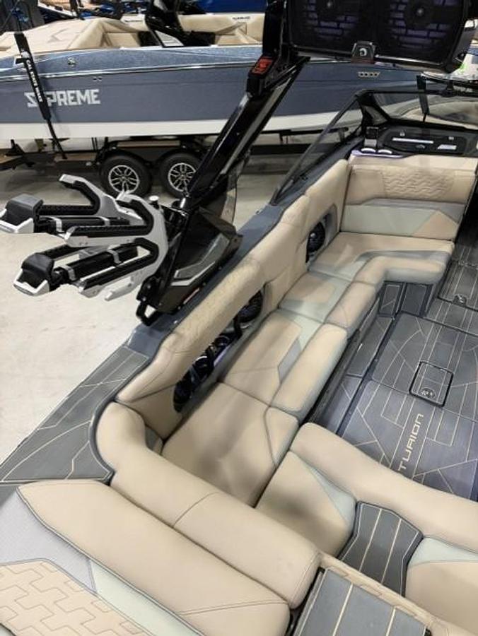 2026 Centurion Ri230