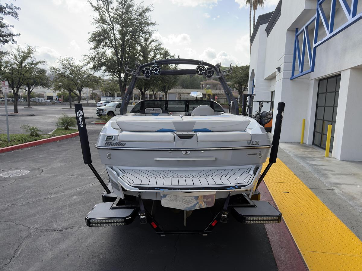 Used 2017 Malibu Boats 22 VLX