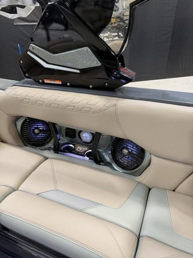 2026 Centurion Ri230