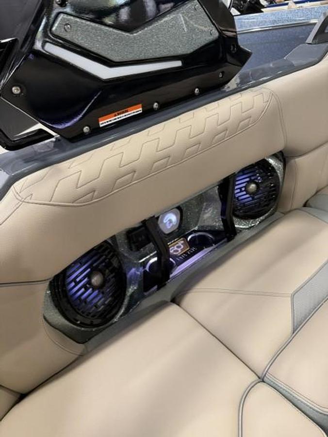 2026 Centurion Ri230