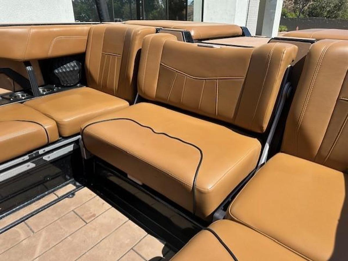 Used 2022 Malibu Boats Wakesetter 24 MXZ