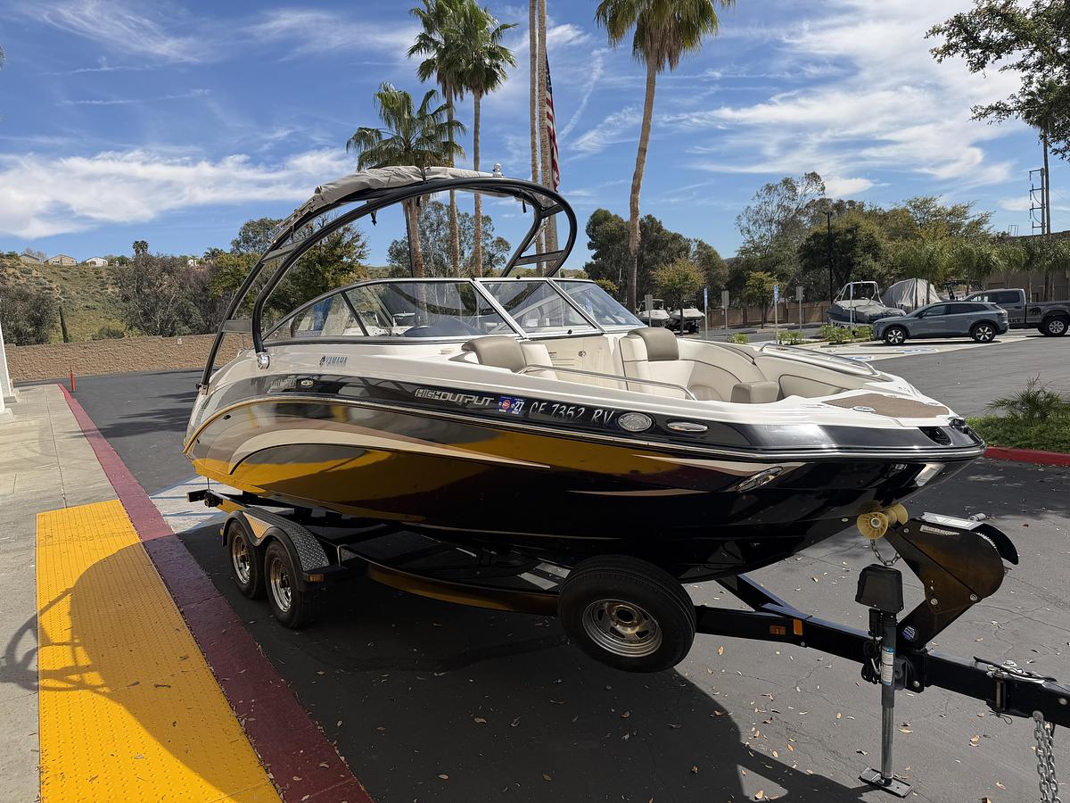 Used 2013 Yamaha 242 Limited S