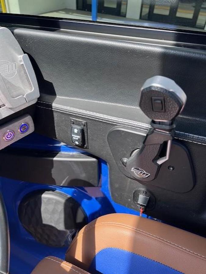 Used 2023 Malibu Boats 23 MXZ