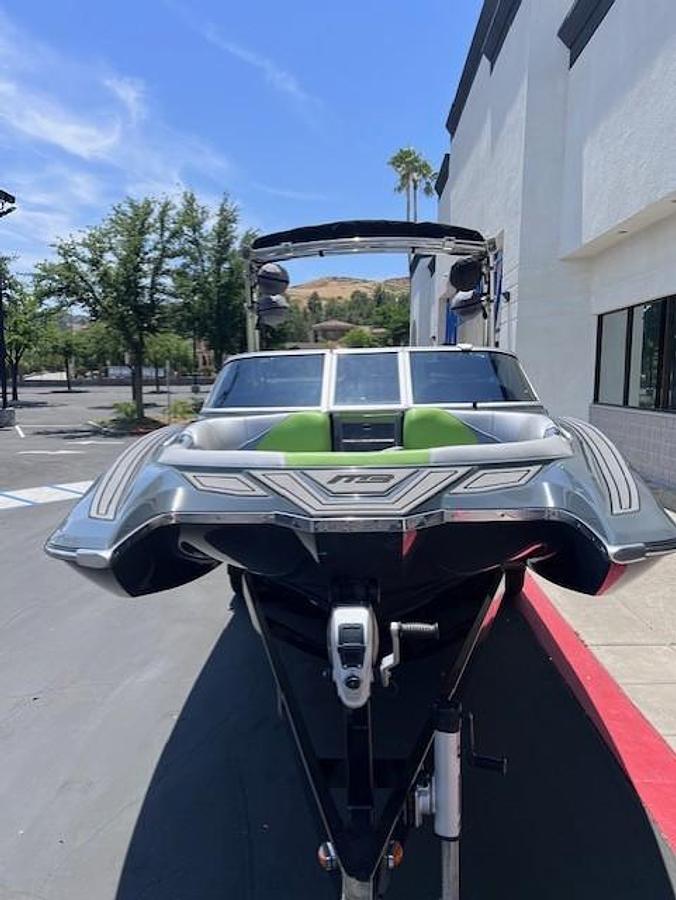 Used 2015 MB Sports F24 Tomcat